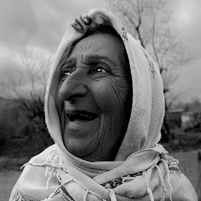 پیر زن-مهریاد صمصامی